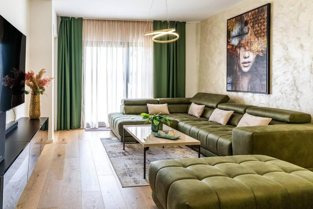 Capsula Luxury Apartment Umag Exterior photo