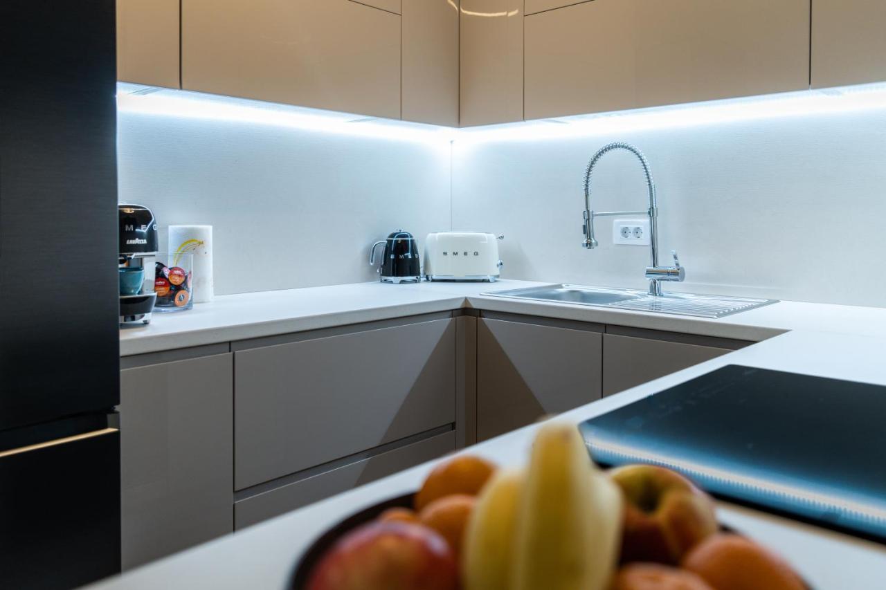Capsula Luxury Apartment Umag Exterior photo