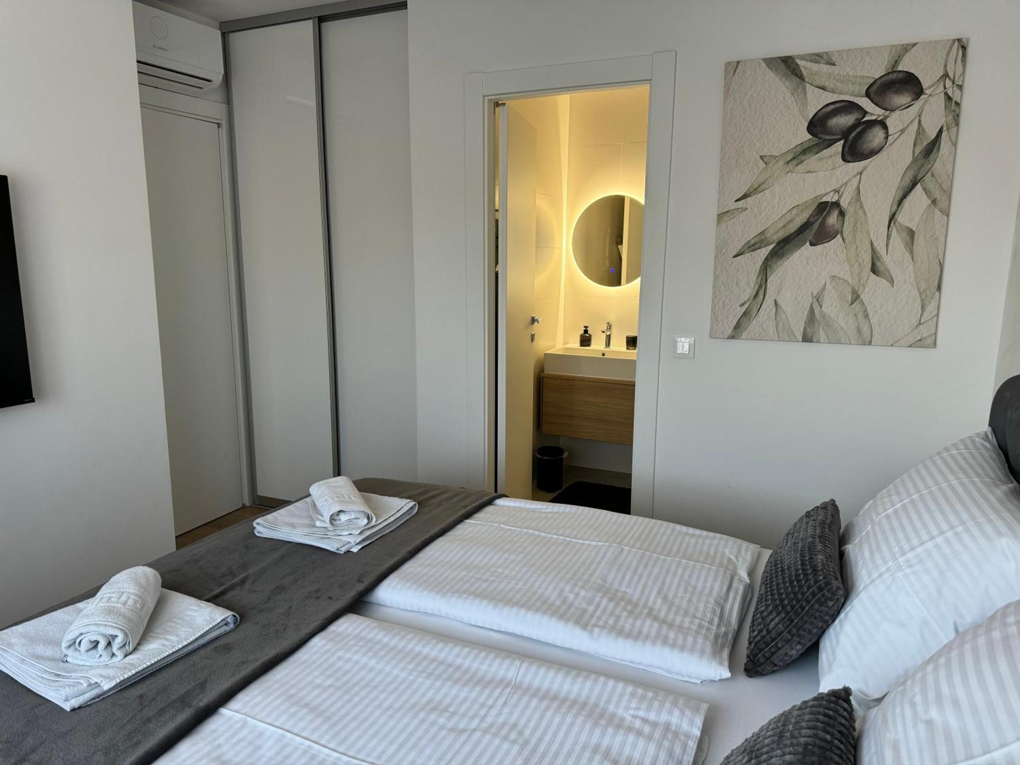 Capsula Luxury Apartment Umag Exterior photo